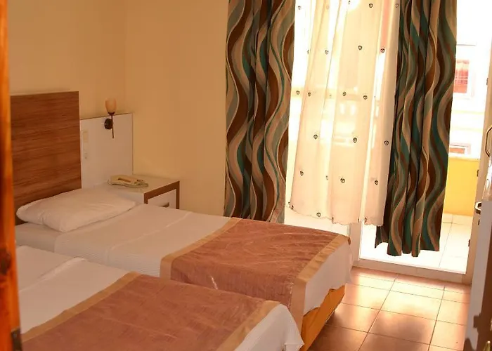 Hotel Huzuray 2*