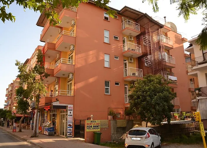 Huzuray אלאניה