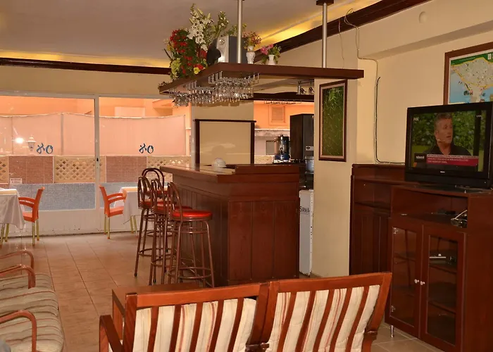 מלון Huzuray אלאניה