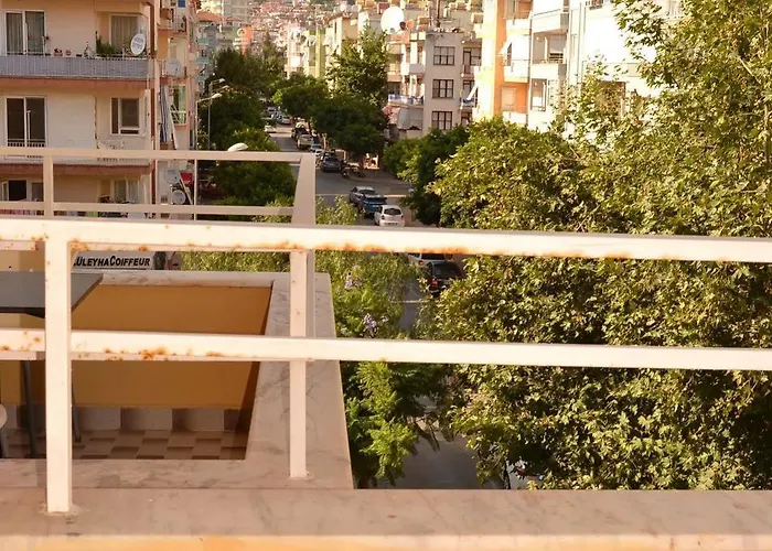Huzuray 2* אלאניה